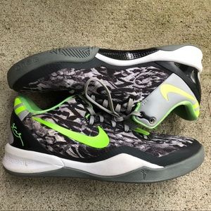 KIDS Nike Kobe (Graffiti) 8’s Basketball Shoes